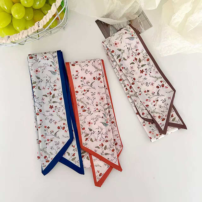 ผ้าพันคอไหมซาตินลายดอกไม้สไตล์ - Silk Neck Scarf บทวิจารณ์และราคา