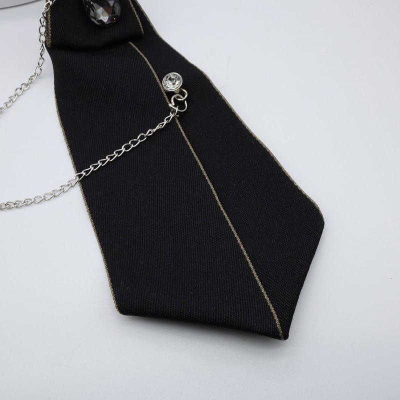 เนคไทแบบกอธิคโซ่โลหะ Rhineston - Bow Tie Pre Tied บทวิจารณ์และราคา