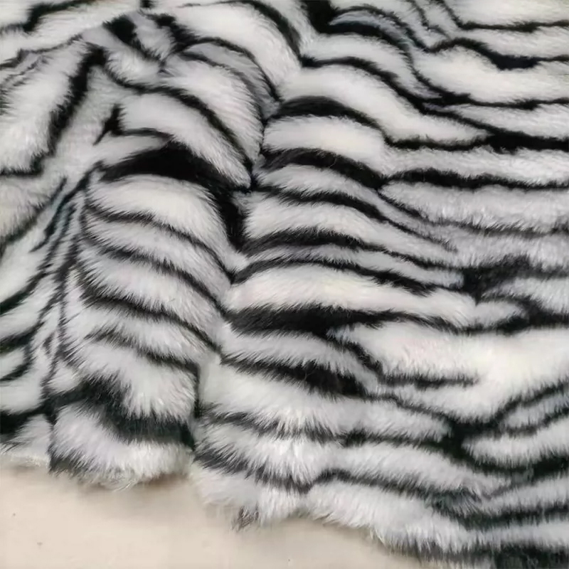 ผ้าขนสัตว์เทียมลายม้าลาย/ลายกร - Woven Scarf Blanket บทวิจารณ์และราคา