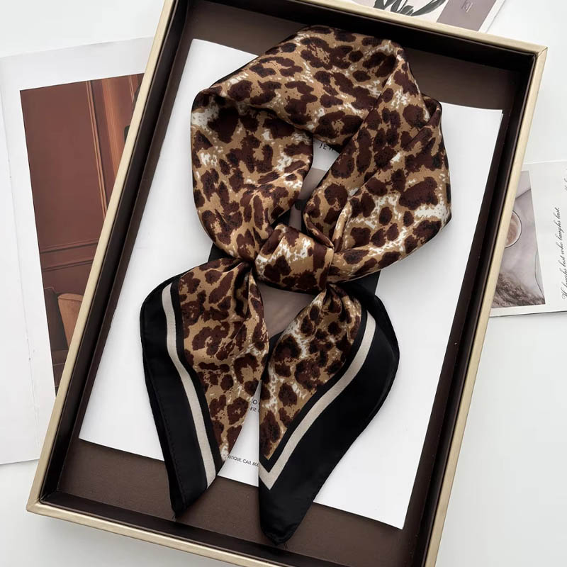 ผ้าพันคอผ้าซาตินลายเสือดาวสุดห - Ascot Neck Scarf บทวิจารณ์และราคา